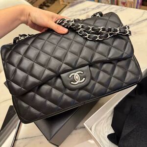 Chanel Women Pre-Loved Bag Very Good Condition